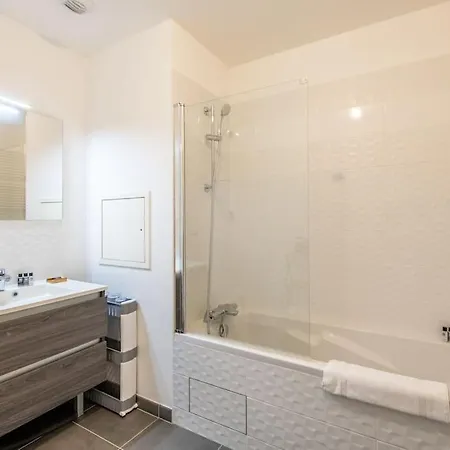 Apartment Cimetiere - Elegant Et Tout Confort Ouen Saint-Ouen (Seine-Saint-Denis)